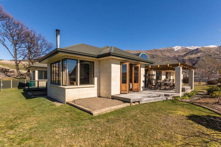 5 Oakwood Place Wanaka_22