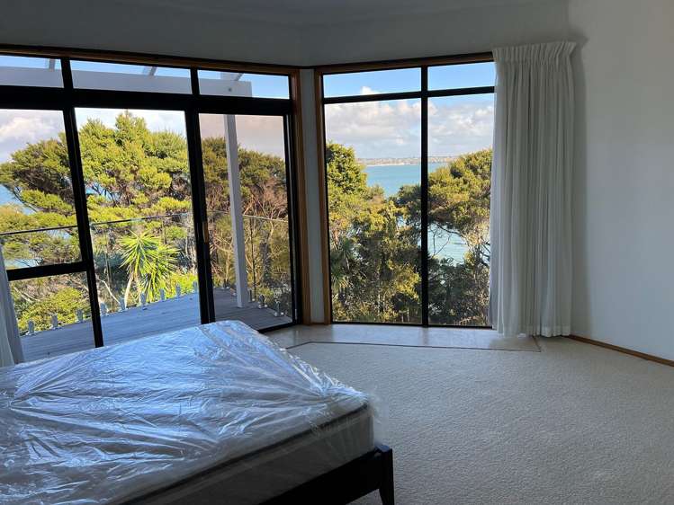 9 Poaka Place Beach Haven_19