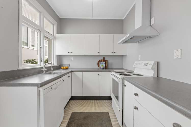 14 Nottingham Crescent Calton Hill_10