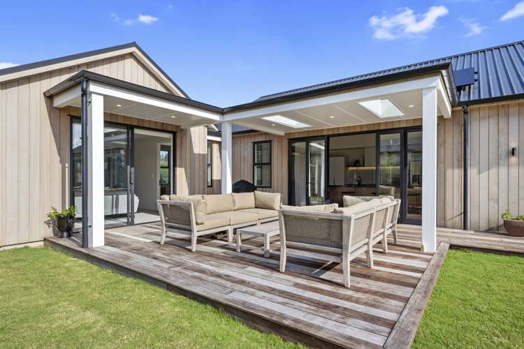 9 Awanui Crescent Matakana_11