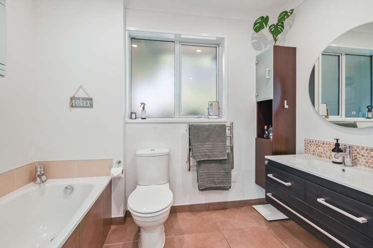 68 Greenhaven Drive Burwood_13