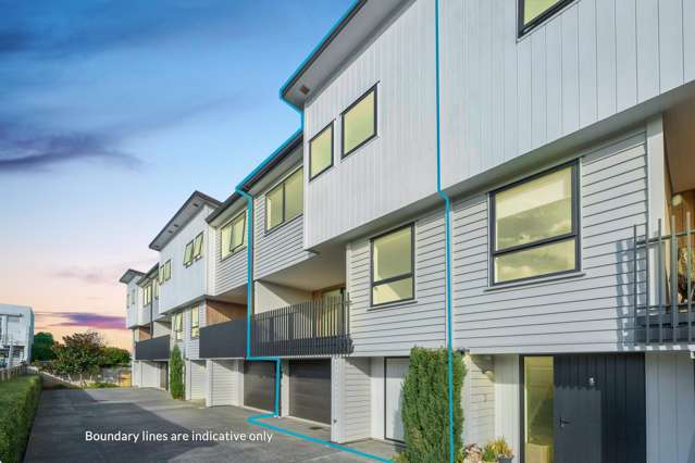 Nearly-New, Freehold & Low Maintenance