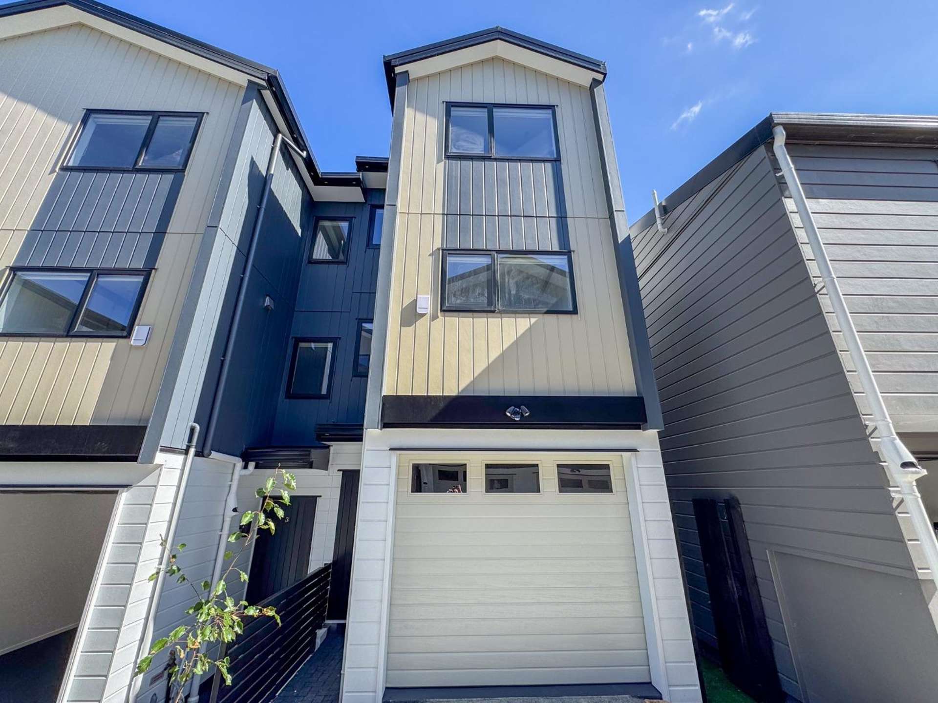 2/21 Eastview Road 10026_0