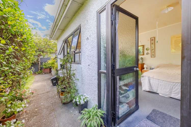 810 Frederick Street West Mahora_17