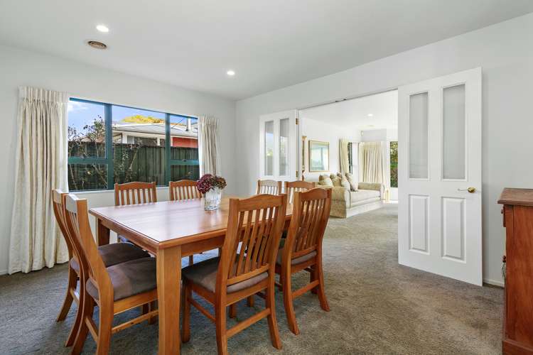 59 Hautana Street Woburn_12