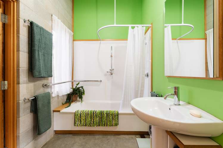 351 Saddle Hill Road Scroggs Hill_11