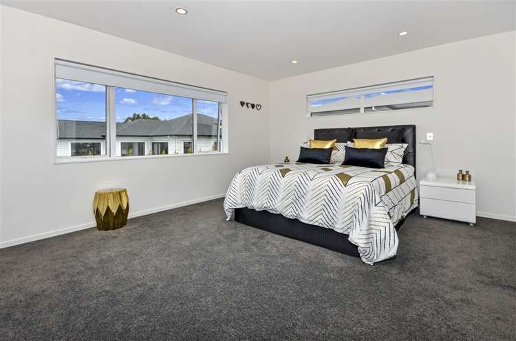 22 Riverhead Point Drive Riverhead_16