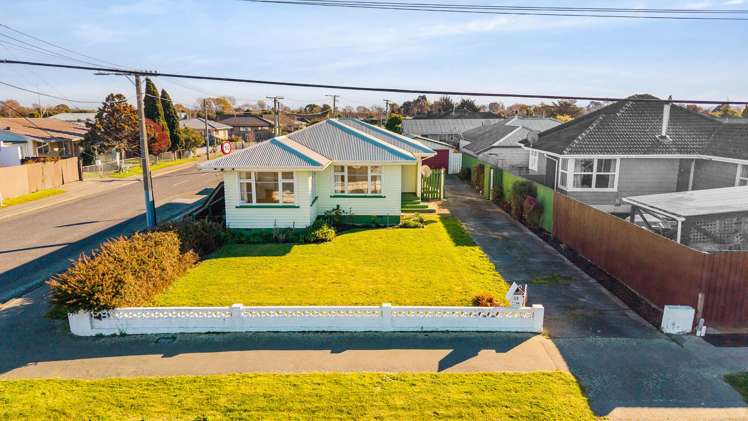 77 Hargood Street Woolston_16