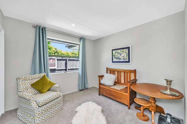 11 Florence Drive Lincoln_20