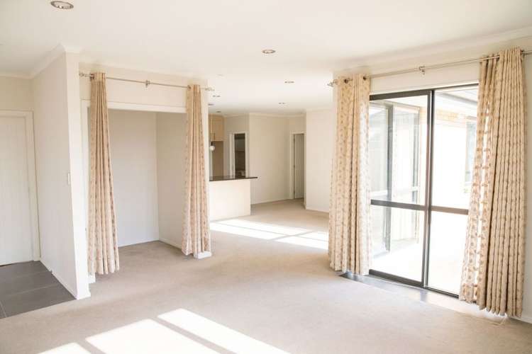 12 Erceg Way Rosehill_5