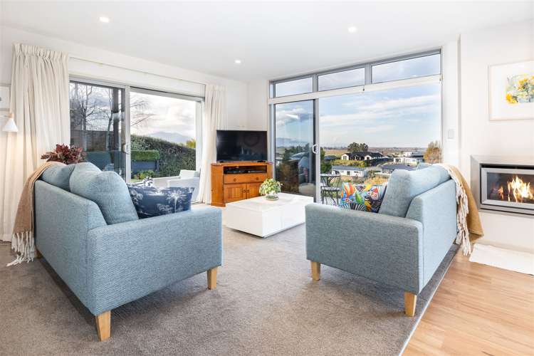 8 Ridgetop Rise Fairhall_8