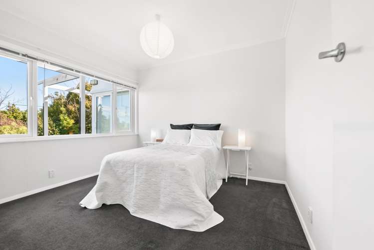 48 Gurney Road Kelson_18