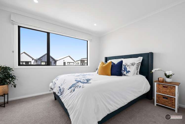 33 Leo Waikari Crescent Wallaceville_10