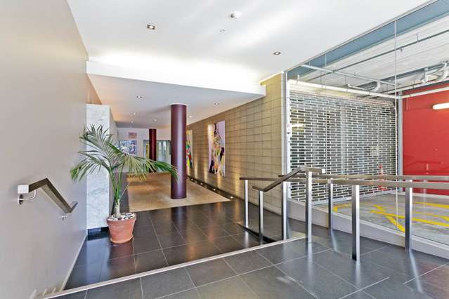 2B/10 Upper Queen Street City Centre_1