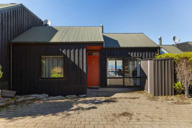 First-Home Ready with Views to Match