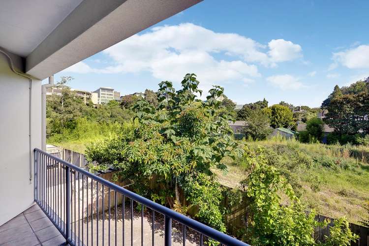 2/5a Opoia Road Hamilton East_7