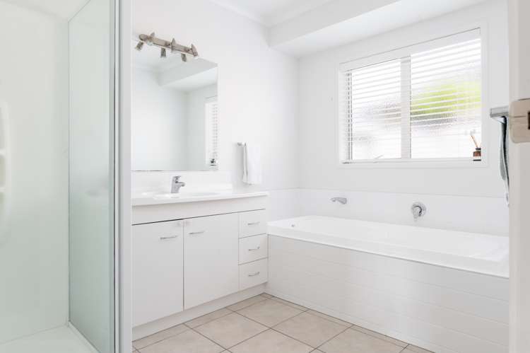 23 Hawkridge Rise Huntington_10