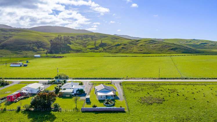 14 Beach Road Porangahau_24
