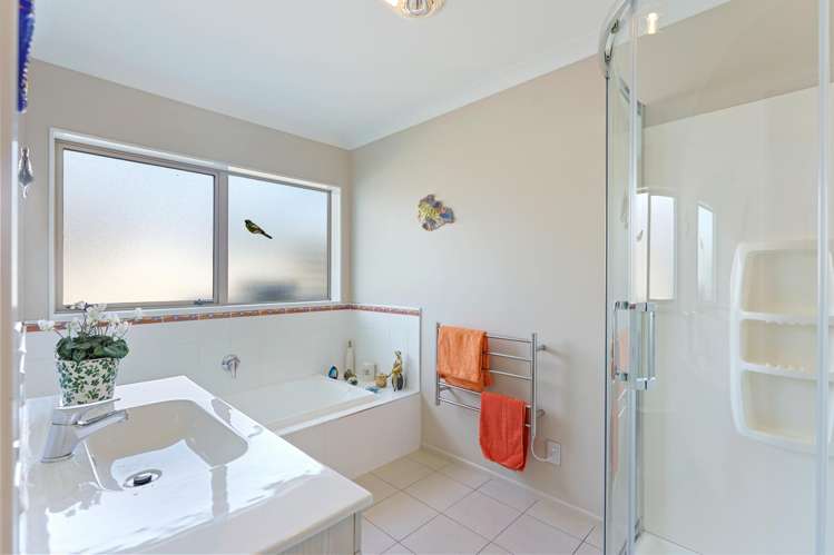 16 Ludlam Way Otaki_24