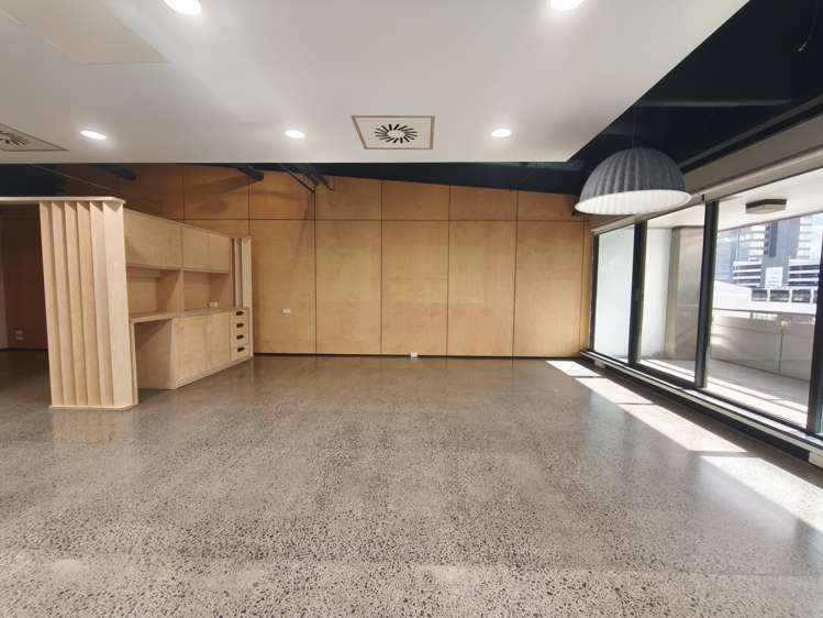 Address withheld Takapuna_3