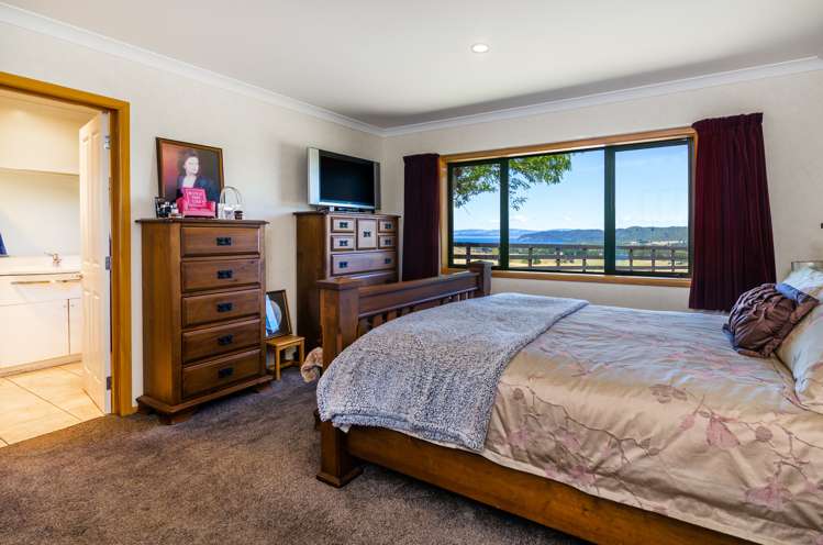 659 Whangamata Road Kinloch_14