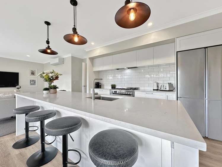 7 Lochinvar Lane Acacia Bay_12