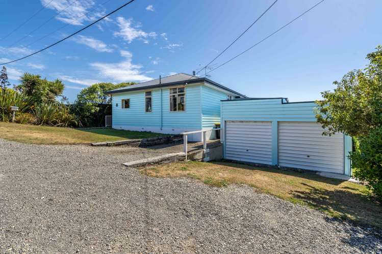 8 Violet Street Riverton_16