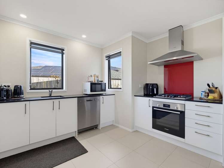 16 Opouatu Avenue Glenbrook_4