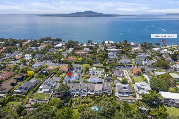 5/212 Hurstmere Road Takapuna_17