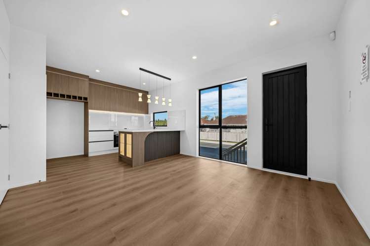 66 McAnnalley Street Manurewa East_13
