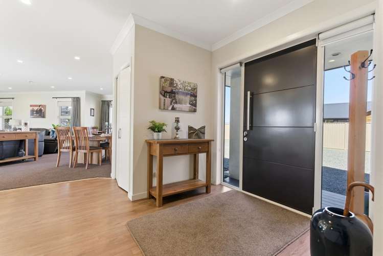 14 Lakeland Avenue_3