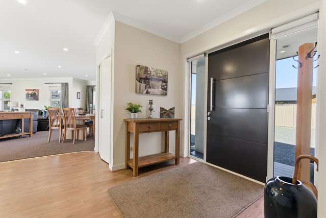 14 Lakeland Avenue Twizel_4