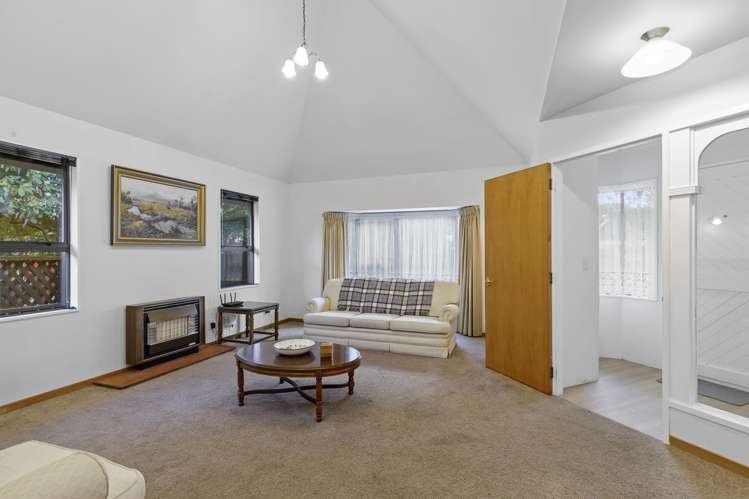 1/406 Fergusson Drive Heretaunga_5