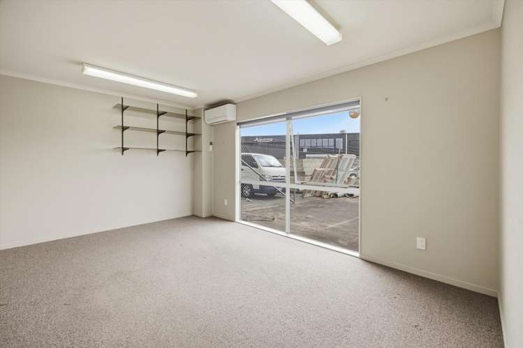 32 Market Place Papamoa Beach_15