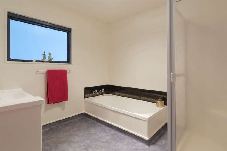 4 James Cross Place Mapua_6