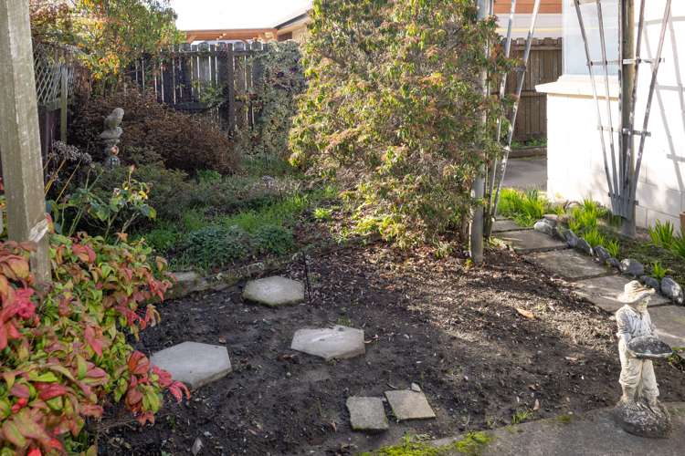 2/350 Burnett Street Ashburton_15