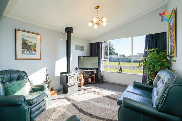 39 and 41 MacAndrew Street Otautau_6