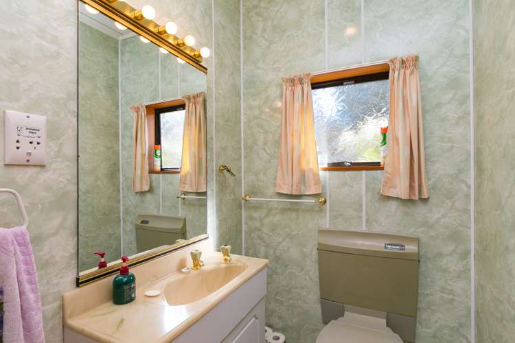 12 Napier Street Karaka Bays_12