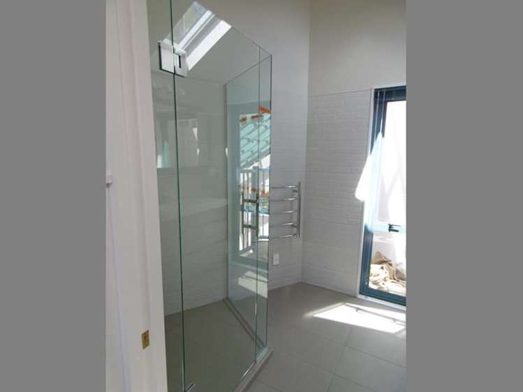 128 Beach Road Te Atatu Peninsula_14