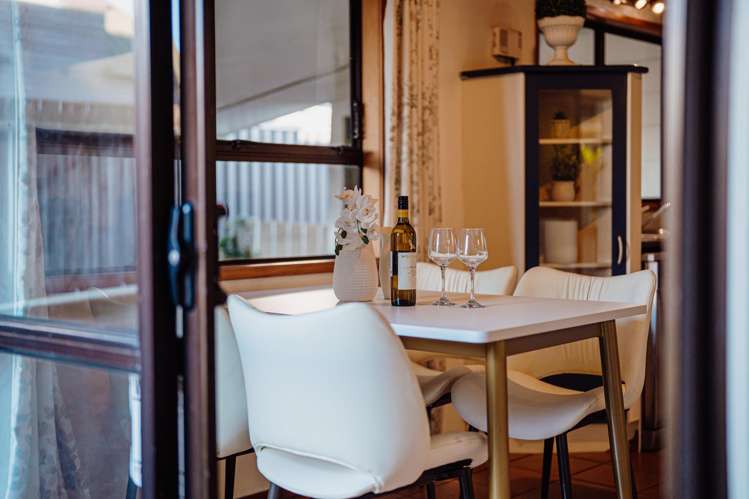 2/20 Brook Street Milford_7