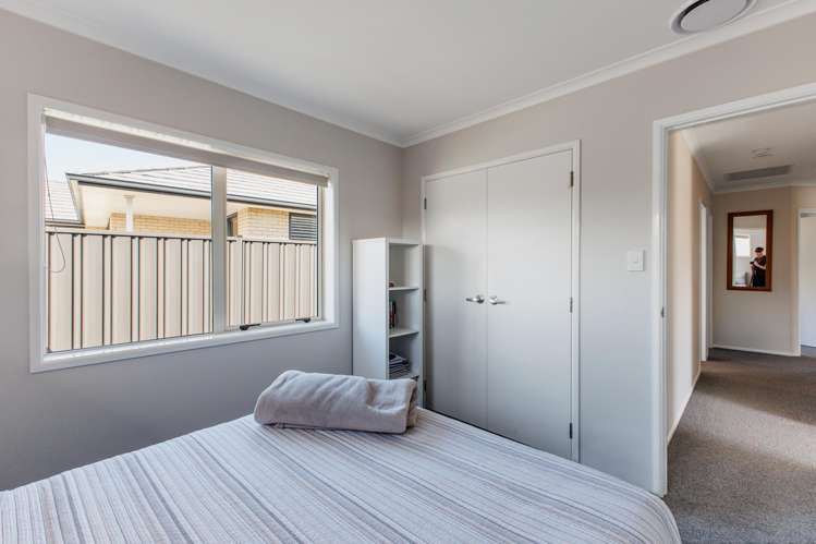 12 Omega Place Coastlands_17