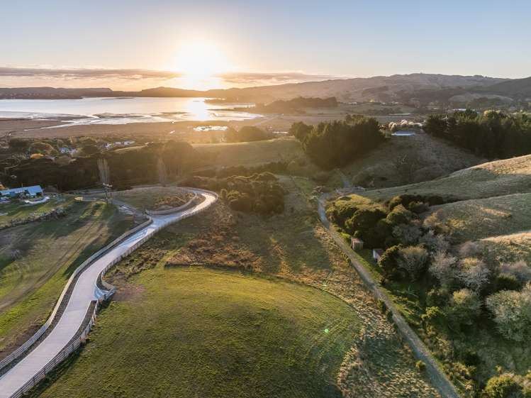 4/46 Paekakariki Hill Road Pauatahanui_1