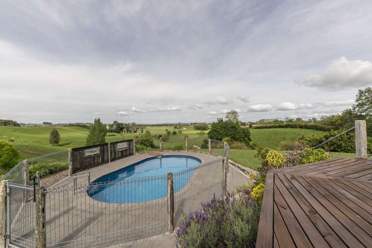 24 Robertson Road Whatawhata_14