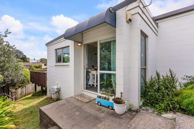 2/74 La Trobe Street Pakuranga Heights_3