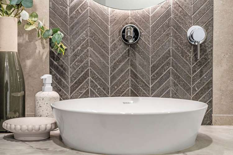 4/5 MacMurray Road_4