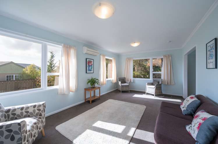 29 Churchill Avenue Richmond_11