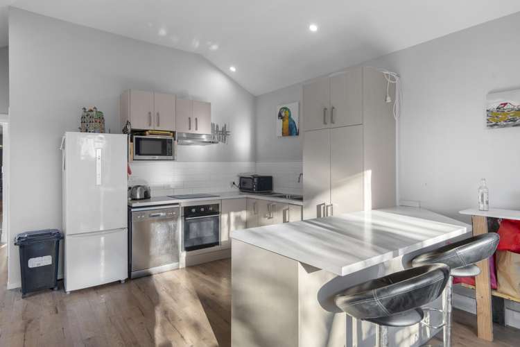 26 Hopkins Street Woolston_11