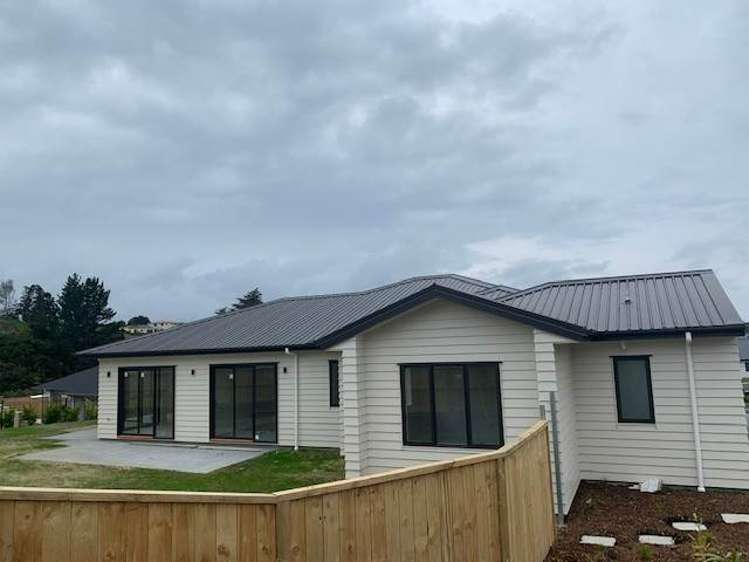 4 Pheasant Close Stanmore Bay_1