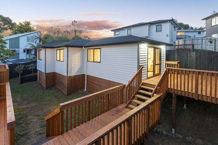 55A Chorley Avenue Massey_14