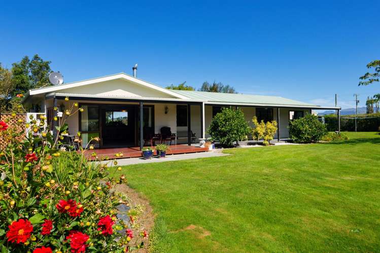 276 Schoolhouse Road_0